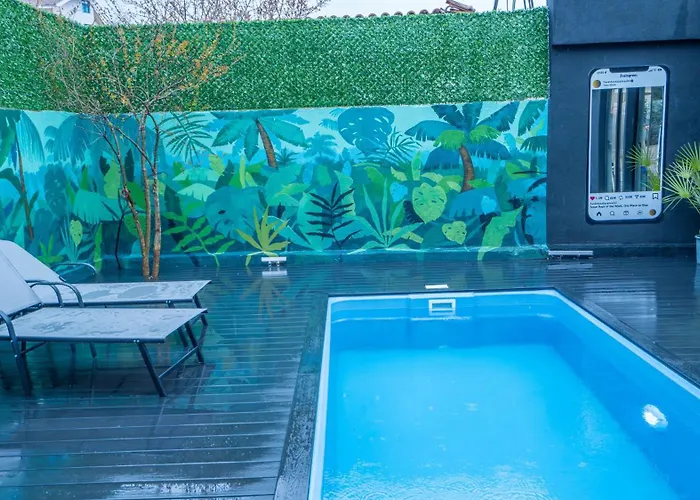 Hostel 7even Boutique Tirana