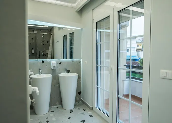 Hostel 7even Boutique Tirana