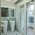 Hostel 7even Boutique Tirana