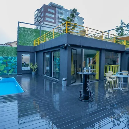 7even Boutique Тирана