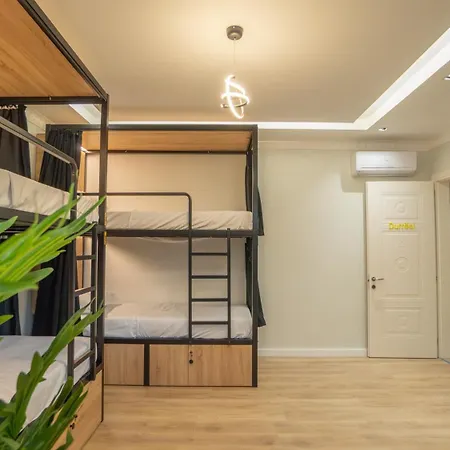 7even Boutique بيت شباب تيرانا