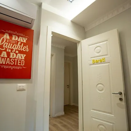 Хостел 7even Boutique Тирана