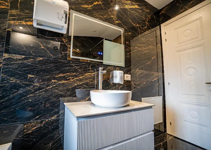 7even Boutique * 地拉那